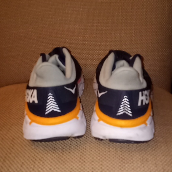 Hoka one one Clifton 7 running/Athletic Sneaker Shoes size 9.5 women - Picture 4 of 9